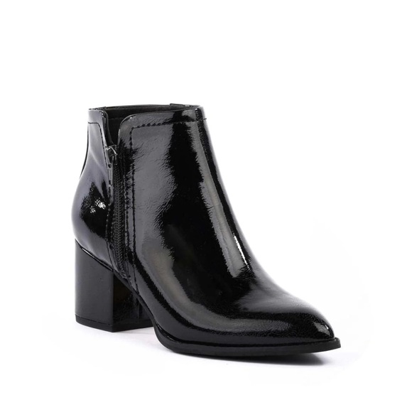 BC Footwear Shoes - NEW BC Women's Lucky Day Ankle Boot Chunky Heel Bootie in Patent Black Size 7